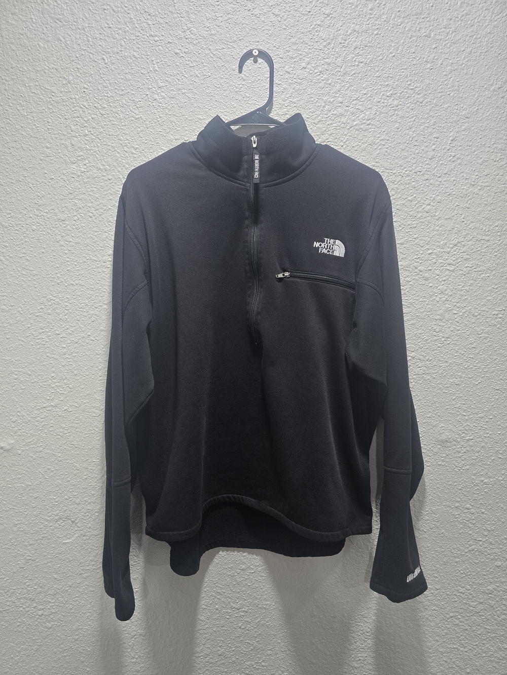 The North Face Men’s Black Zip-Up Fleece Pullover